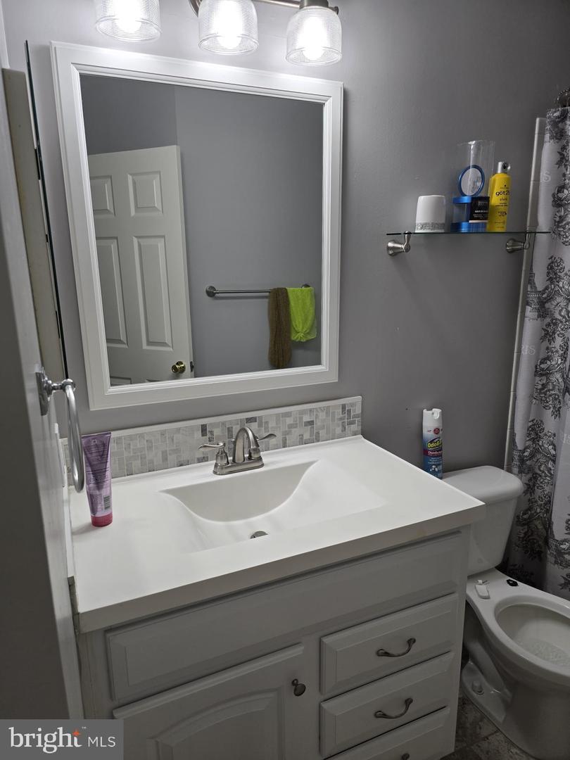 Photo 4 of 9 of 5211 Stoney Meadows Dr townhome