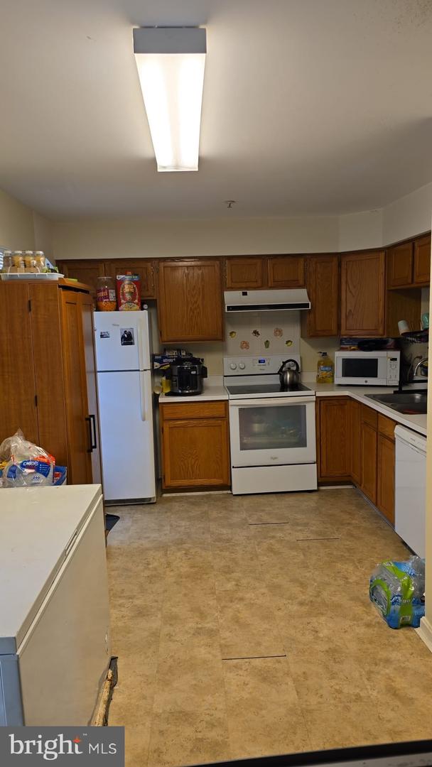 Photo 6 of 9 of 5211 Stoney Meadows Dr townhome