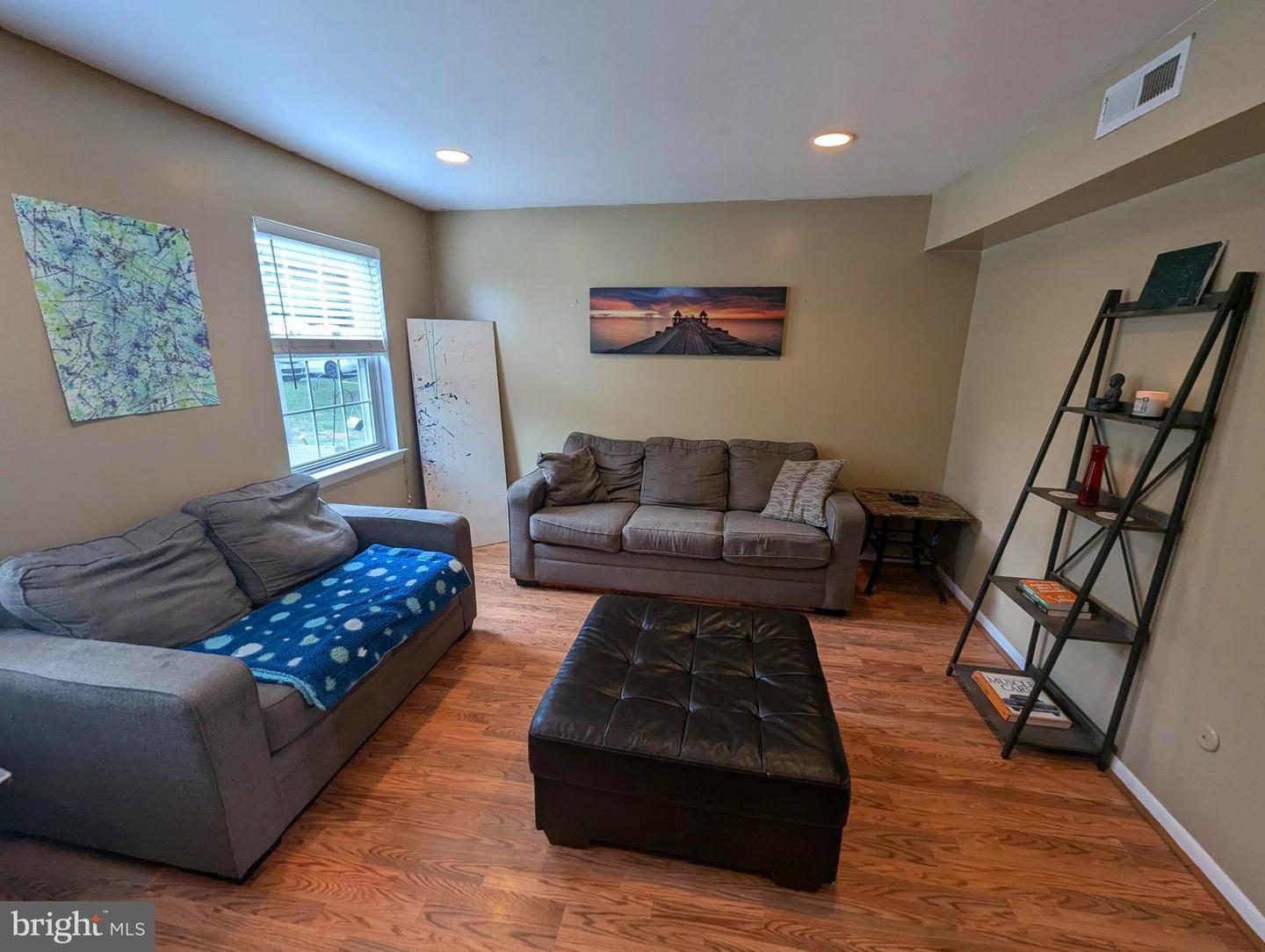 Photo 3 of 23 of 105 Salem Rd townhome