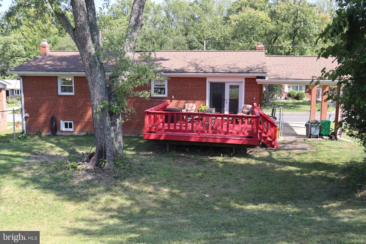Photo 18 of 21 of 8211 Steve Dr house