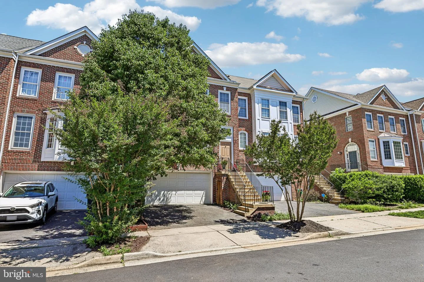 26071 Nimbleton Square