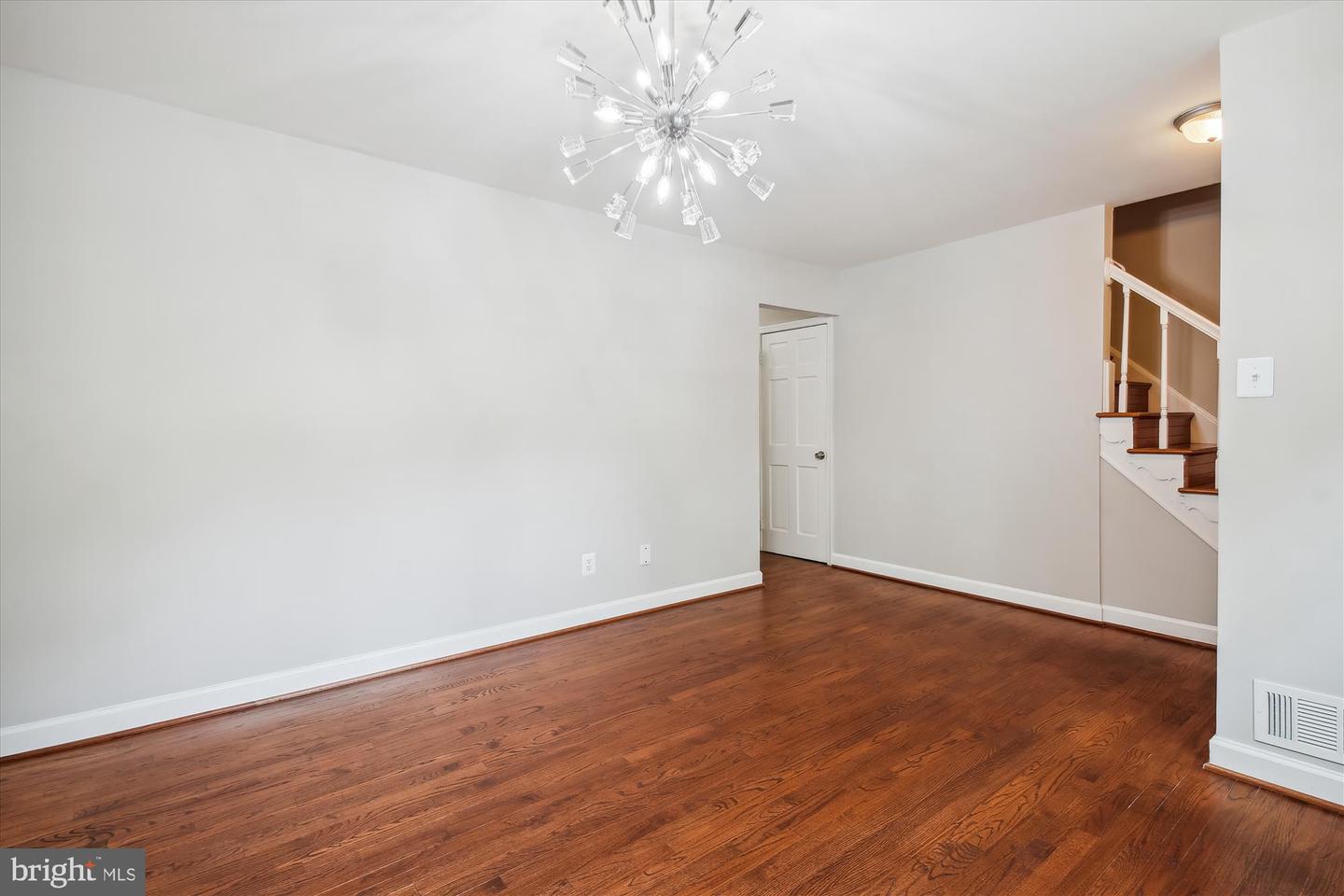 Photo 4 of 30 of 2433 Alsop Ct townhome