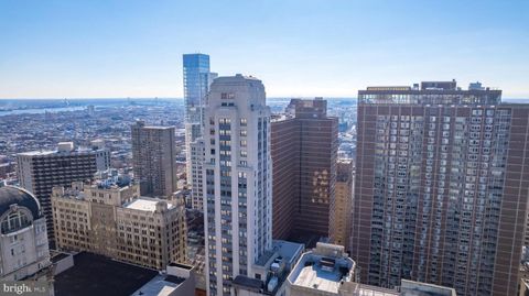 Condominium in Philadelphia PA 1425 Locust STREET.jpg