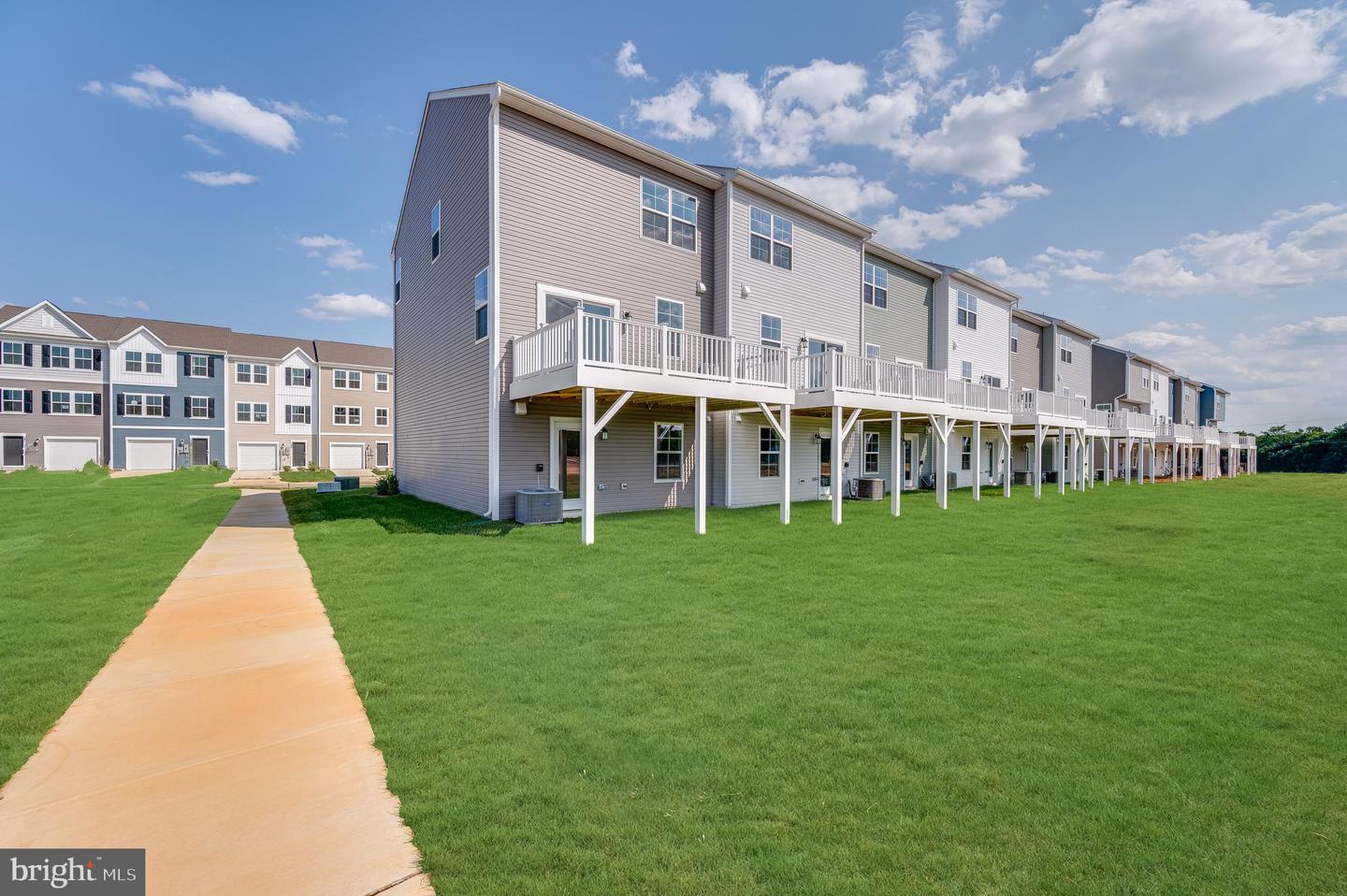 Photo 16 of 16 of 142 Cooperage Rd #Lot 169 Lancaster townhome