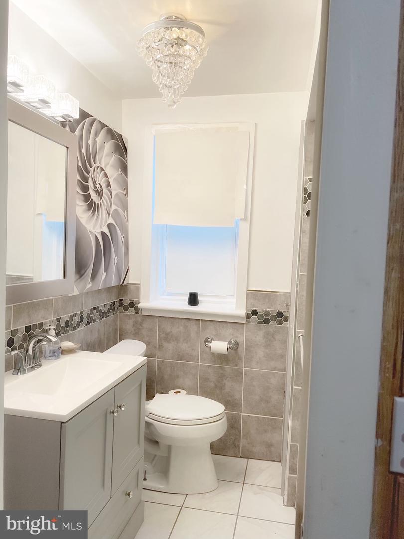 Photo 9 of 13 of 217 Miller St townhome