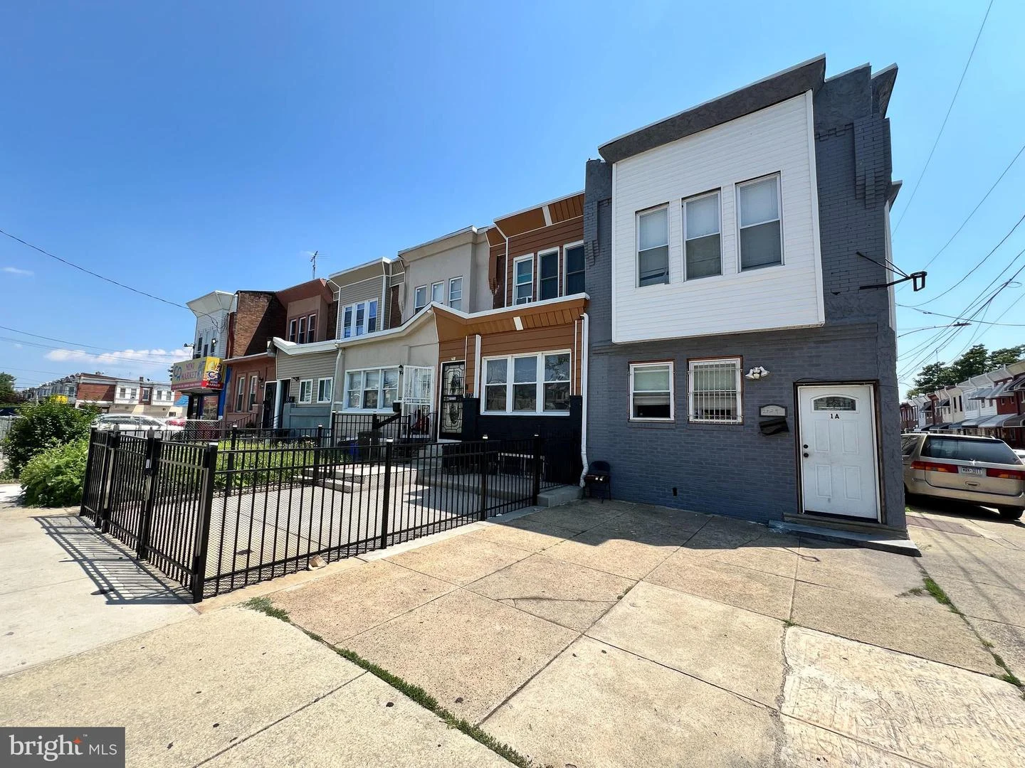 2524 W Allegheny Avenue