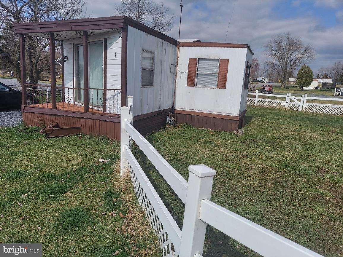 Photo 2 of 17 of 1 Charles St mobile home