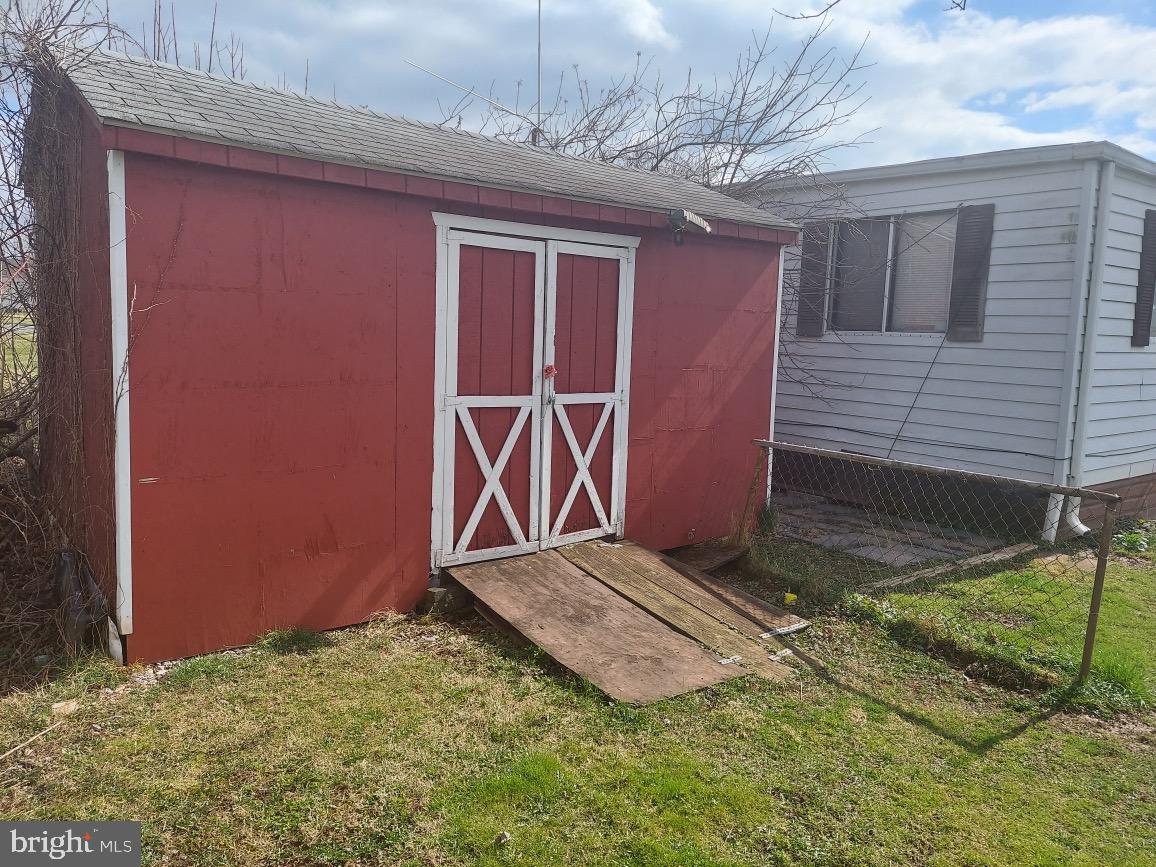 Photo 4 of 17 of 1 Charles St mobile home