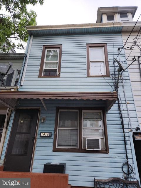 Townhouse in Trenton NJ 1618 Chestnut AVENUE.jpg