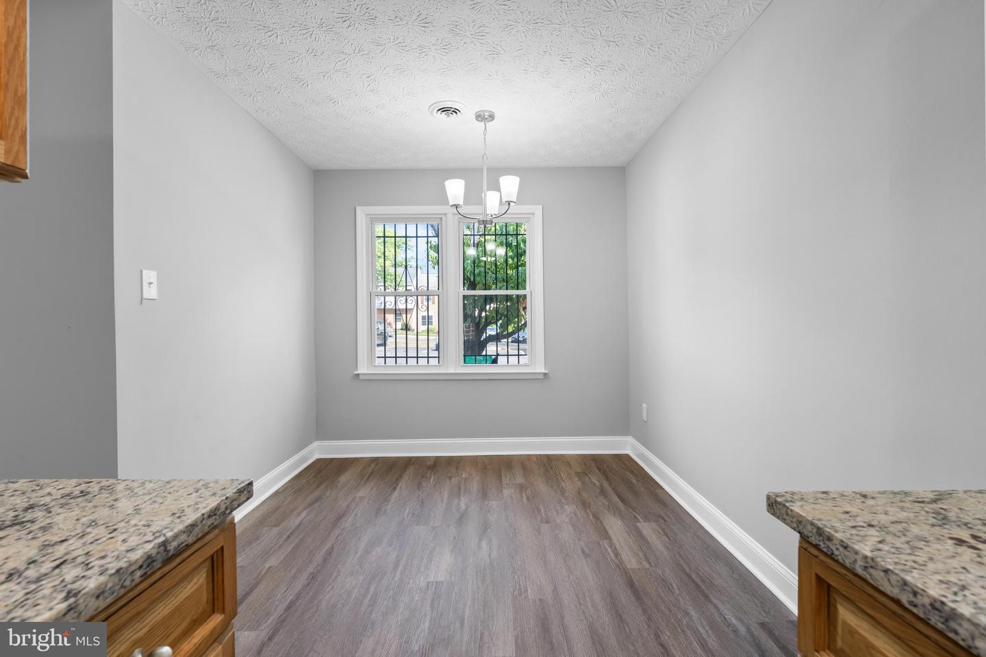 Photo 6 of 20 of 2334 Anvil Ln townhome