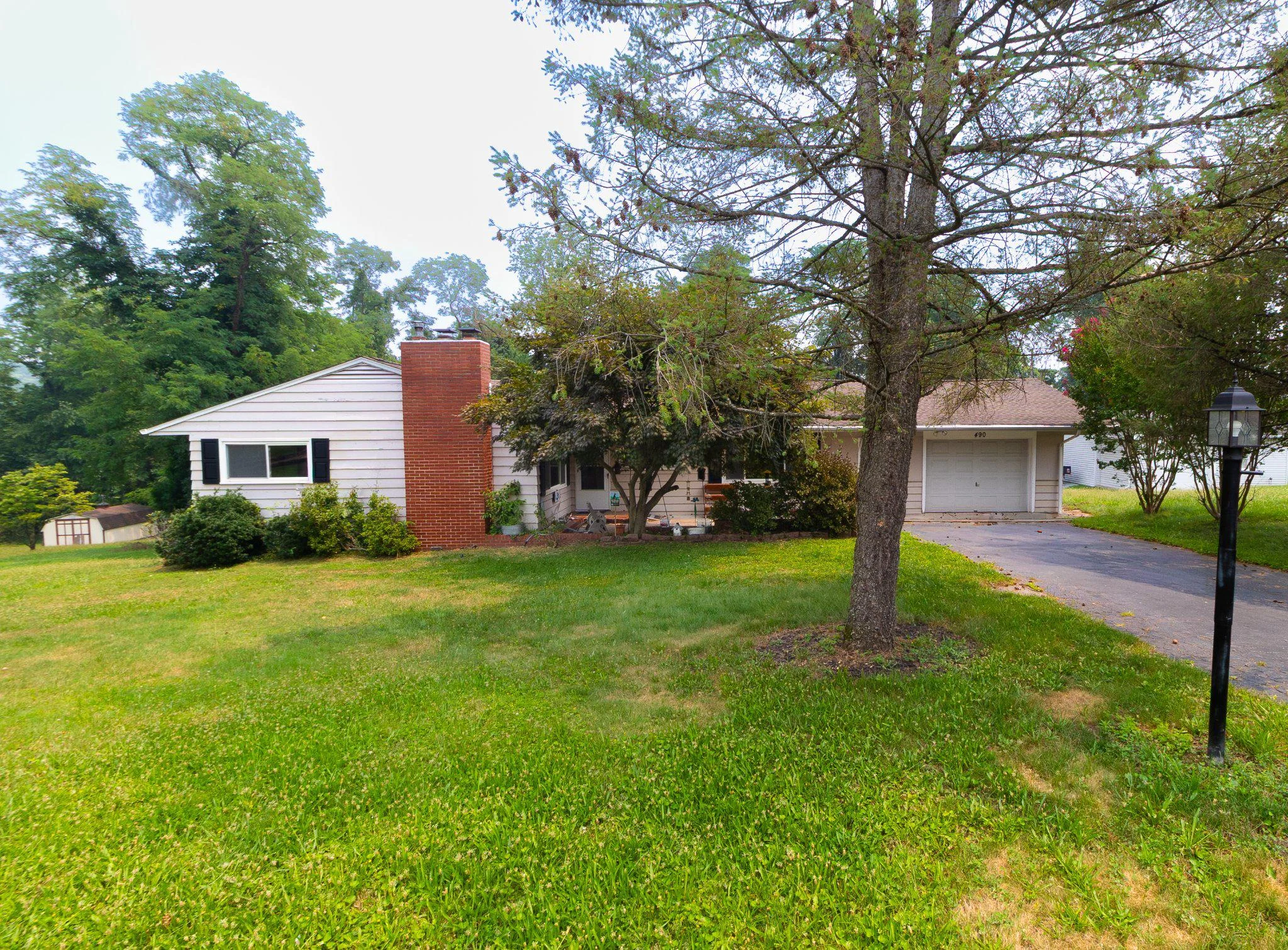 490 Pine Ridge Circle
