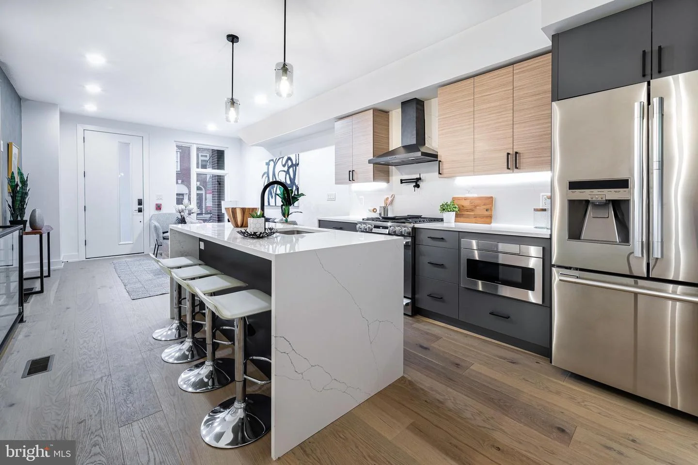 1507 Christian Street Unit 1