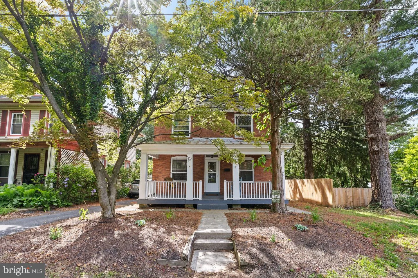 1046 Carsonia Avenue