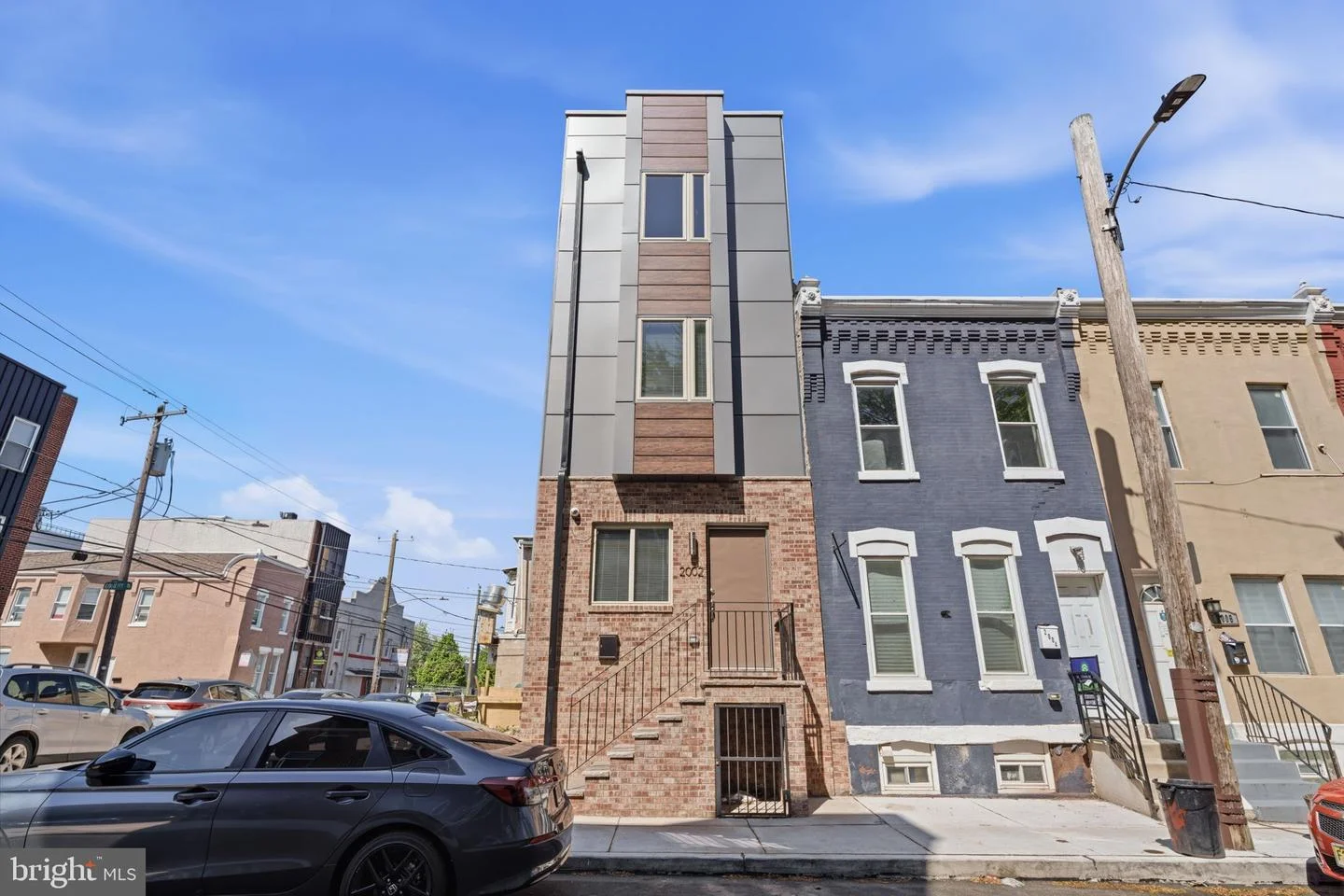 2002 N Cleveland Street