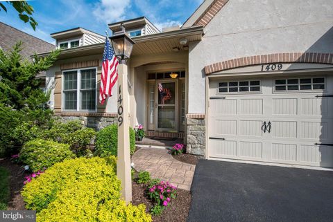 Townhouse in Downingtown PA 1409 Red Maple WAY.jpg