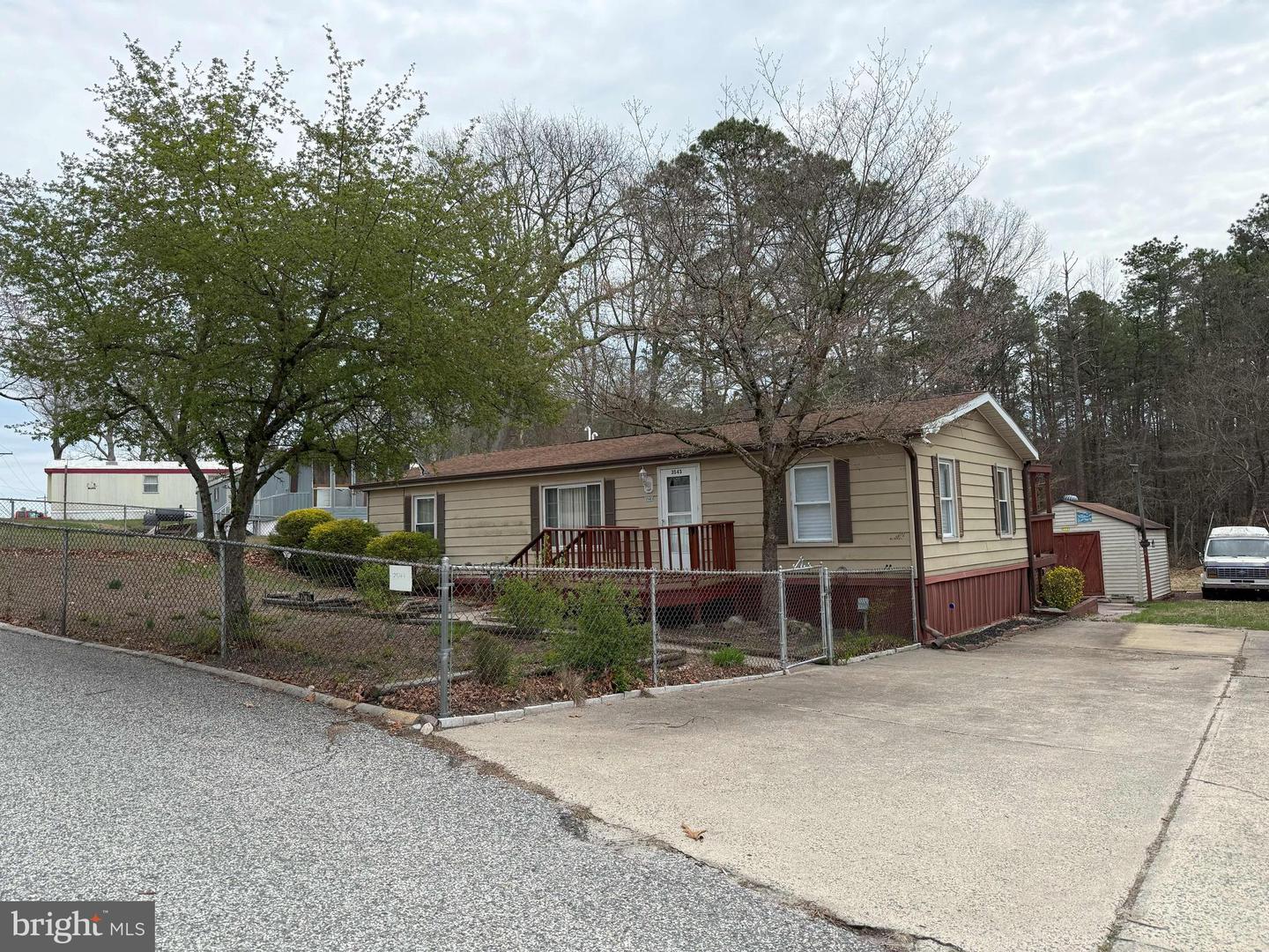 Listing image 1