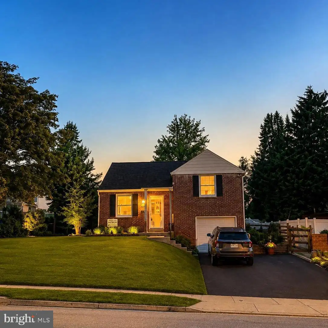 18 N Malin Road, Broomall, PA, 19008