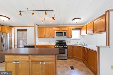 Manufactured Home in Newark DE 1 Gypsum DRIVE 4.jpg