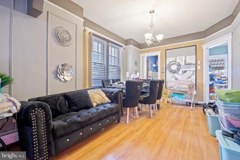 Single Family Residence in Trenton NJ 1109 Genesee STREET 3.jpg