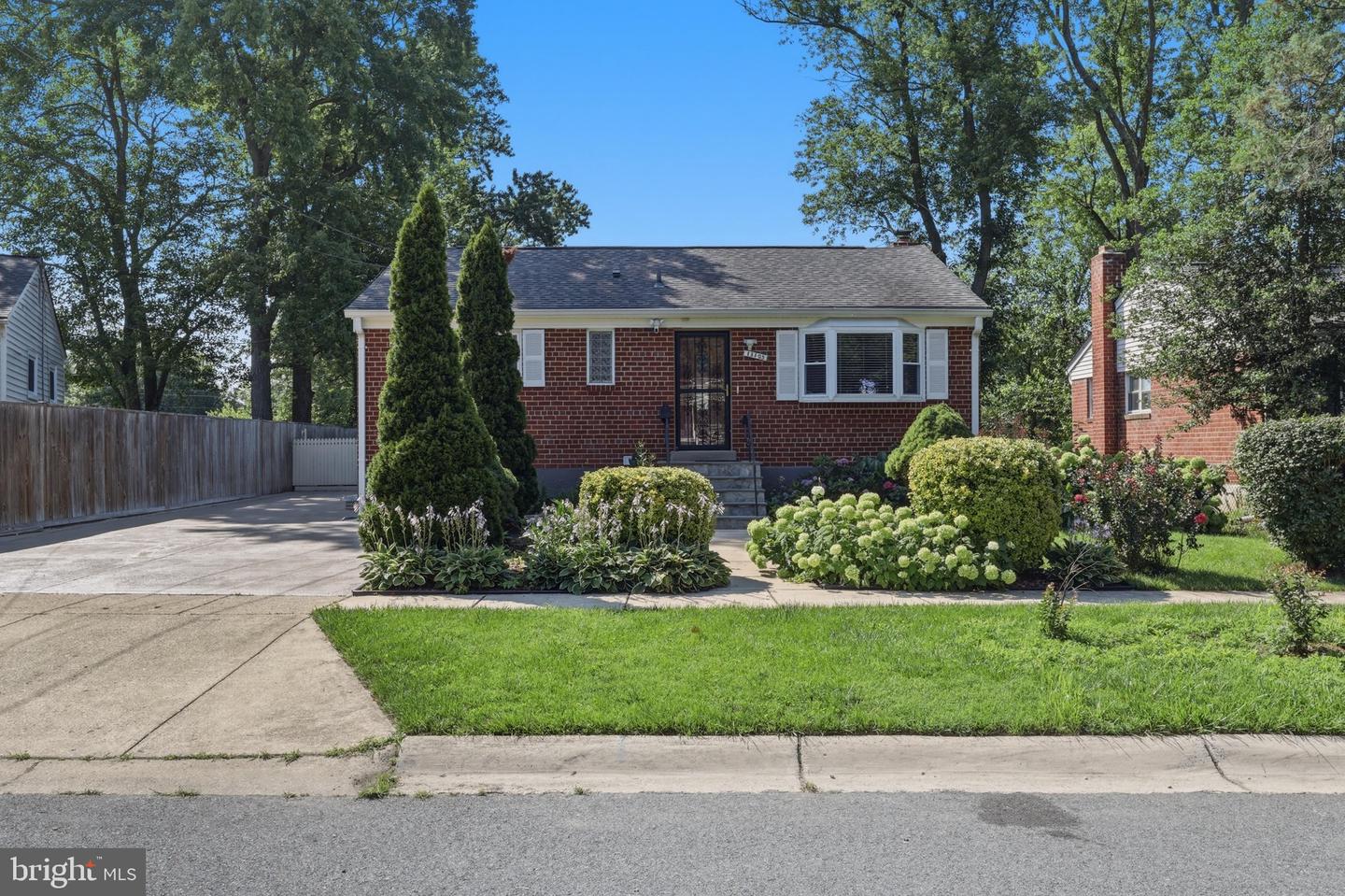 13105 Hallet Court, Rockville, MD, 20853
