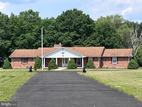 Single Family Residence in Keyser WV 860 Great Oak Valley ROAD.jpg