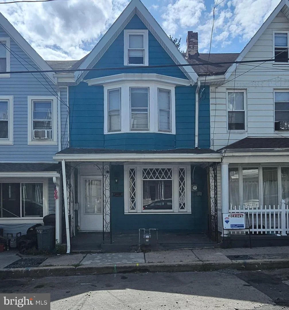 613 W Race Street