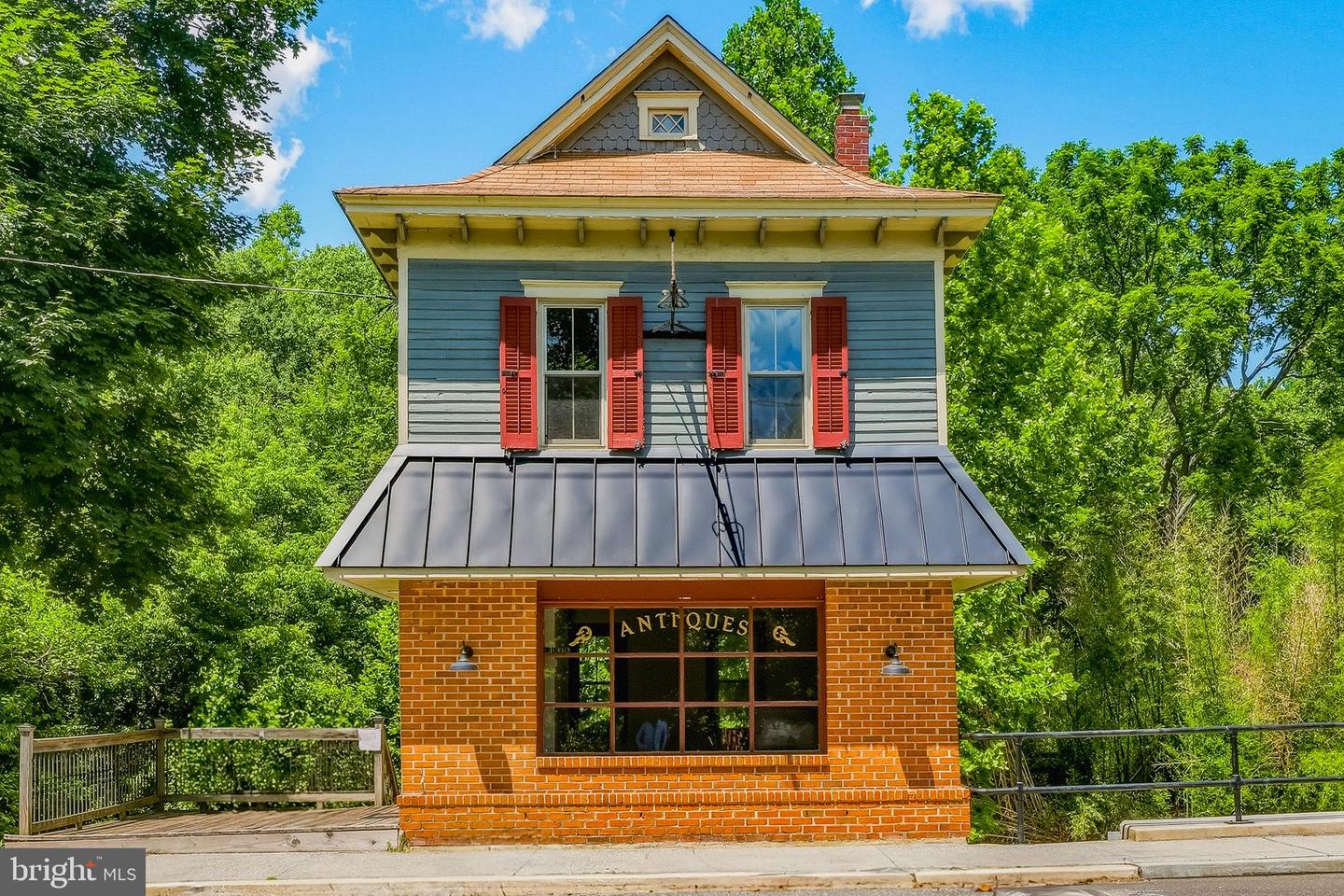 14 N Main St, Mullica Hill, NJ 08062