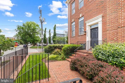 Townhouse in Alexandria VA 1503 Portner ROAD 6.jpg