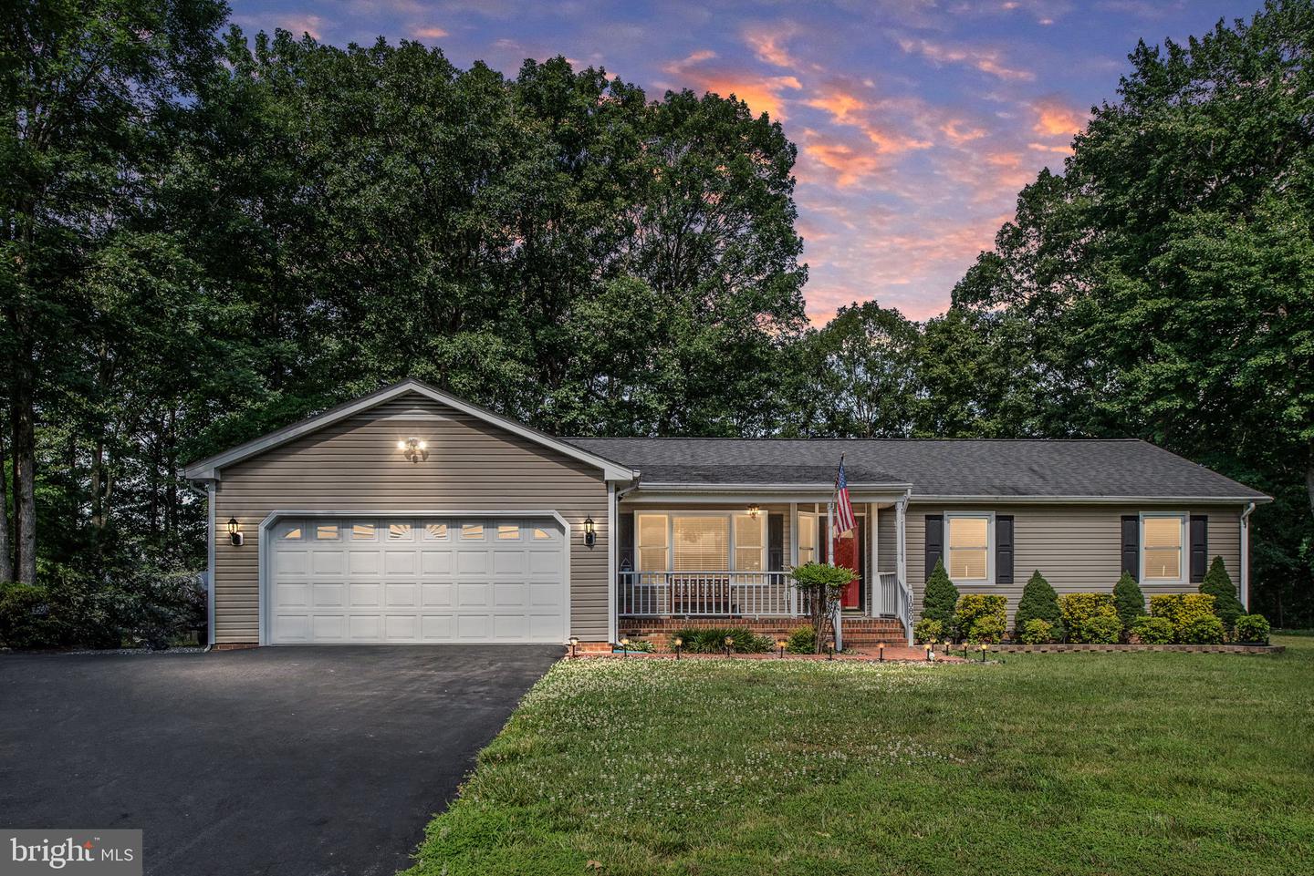 10804 Woodland Dr
