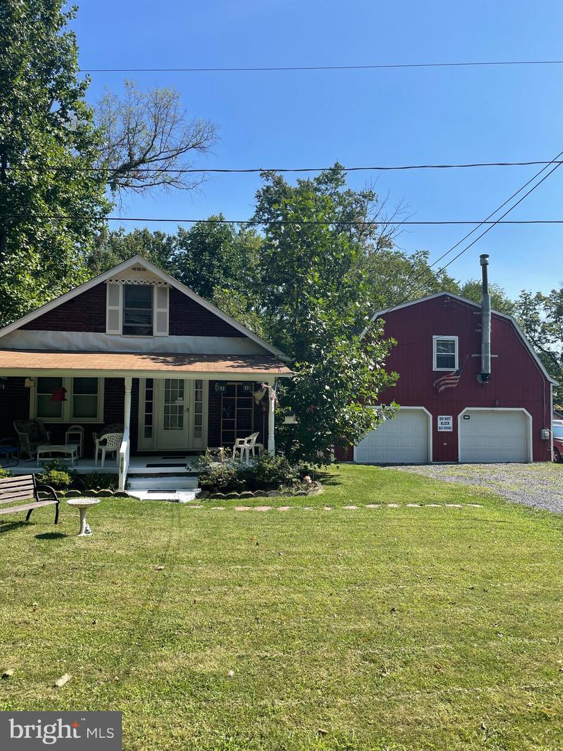 View Sellersville, PA 18960 house