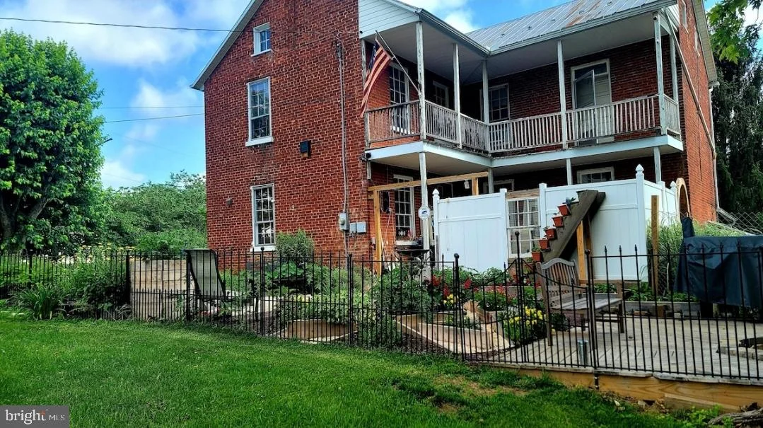 229 N Linden Avenue N Unit 1