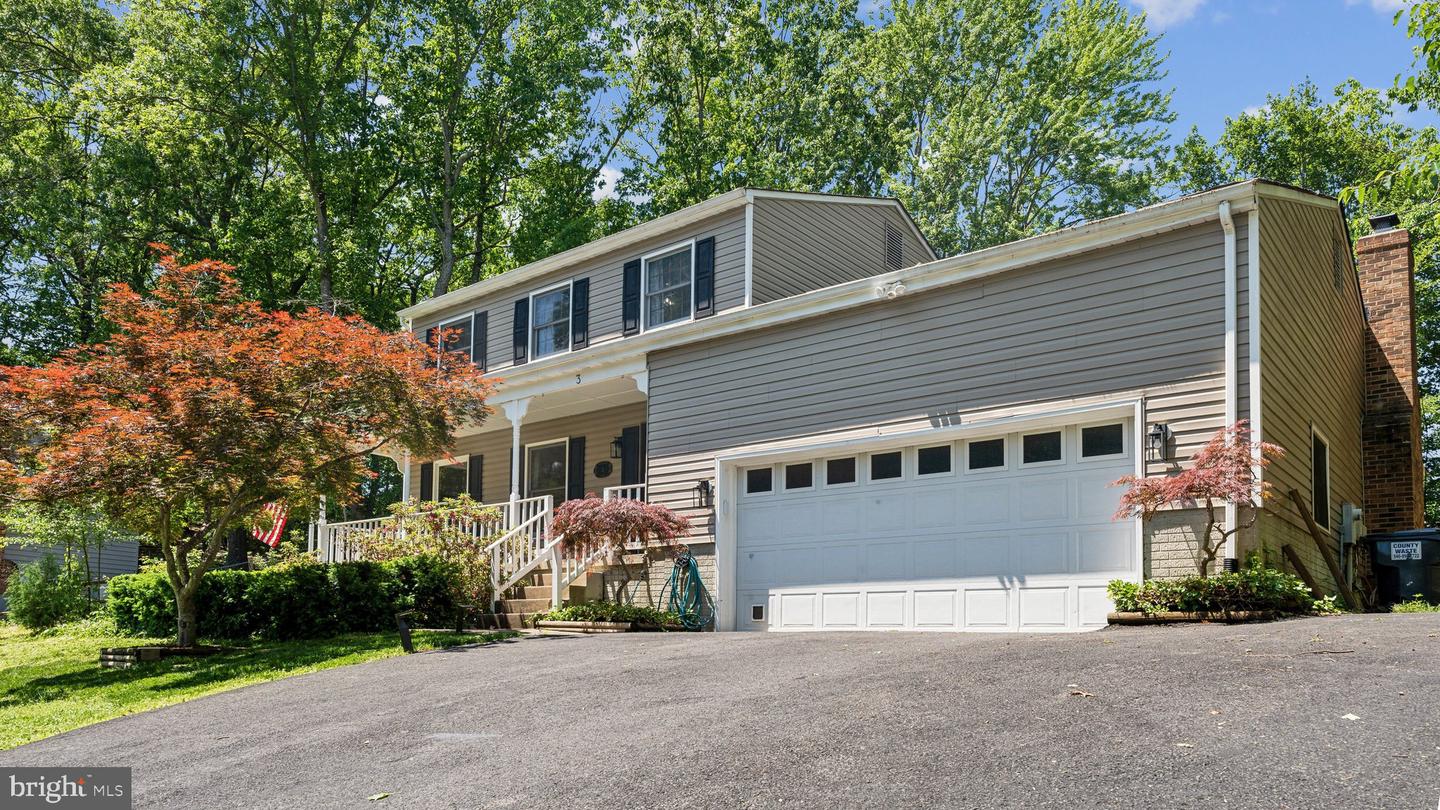 3 Woodflower Ct
