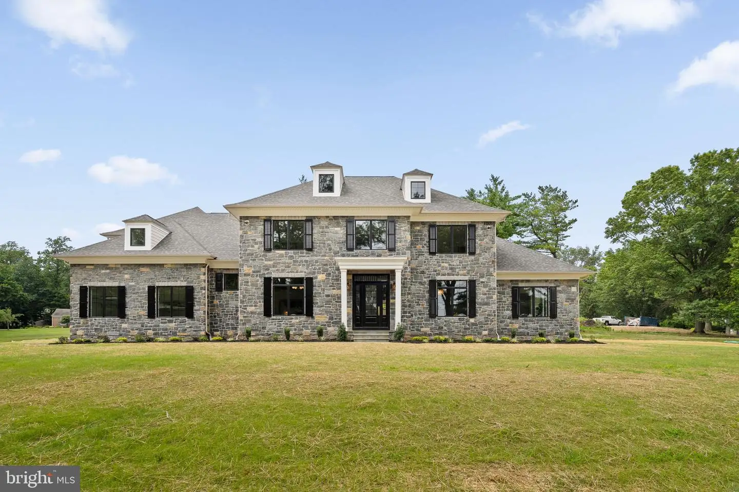 725 W Curry Drive, Blue Bell, PA, 19422