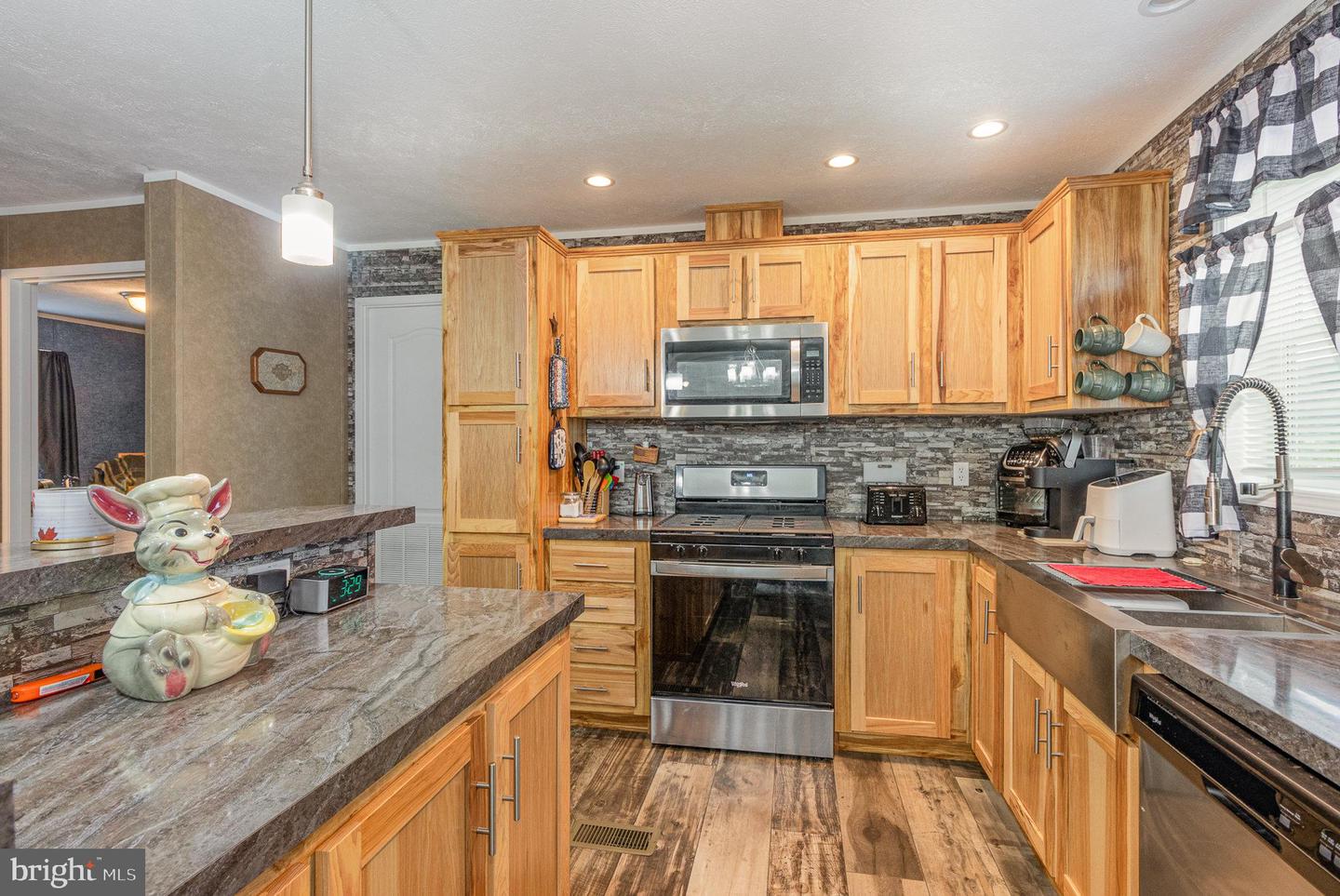 Photo 12 of 32 of 141 Country View Est mobile home