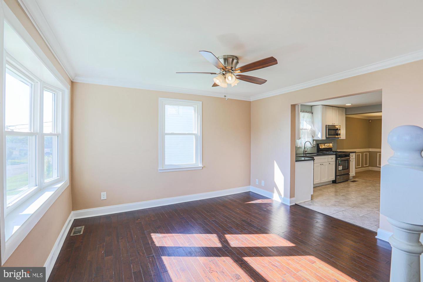 Photo 5 of 42 of 1225 Berk Ave house