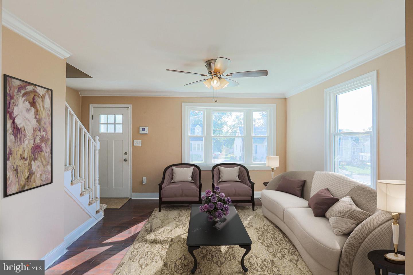 Photo 4 of 42 of 1225 Berk Ave house