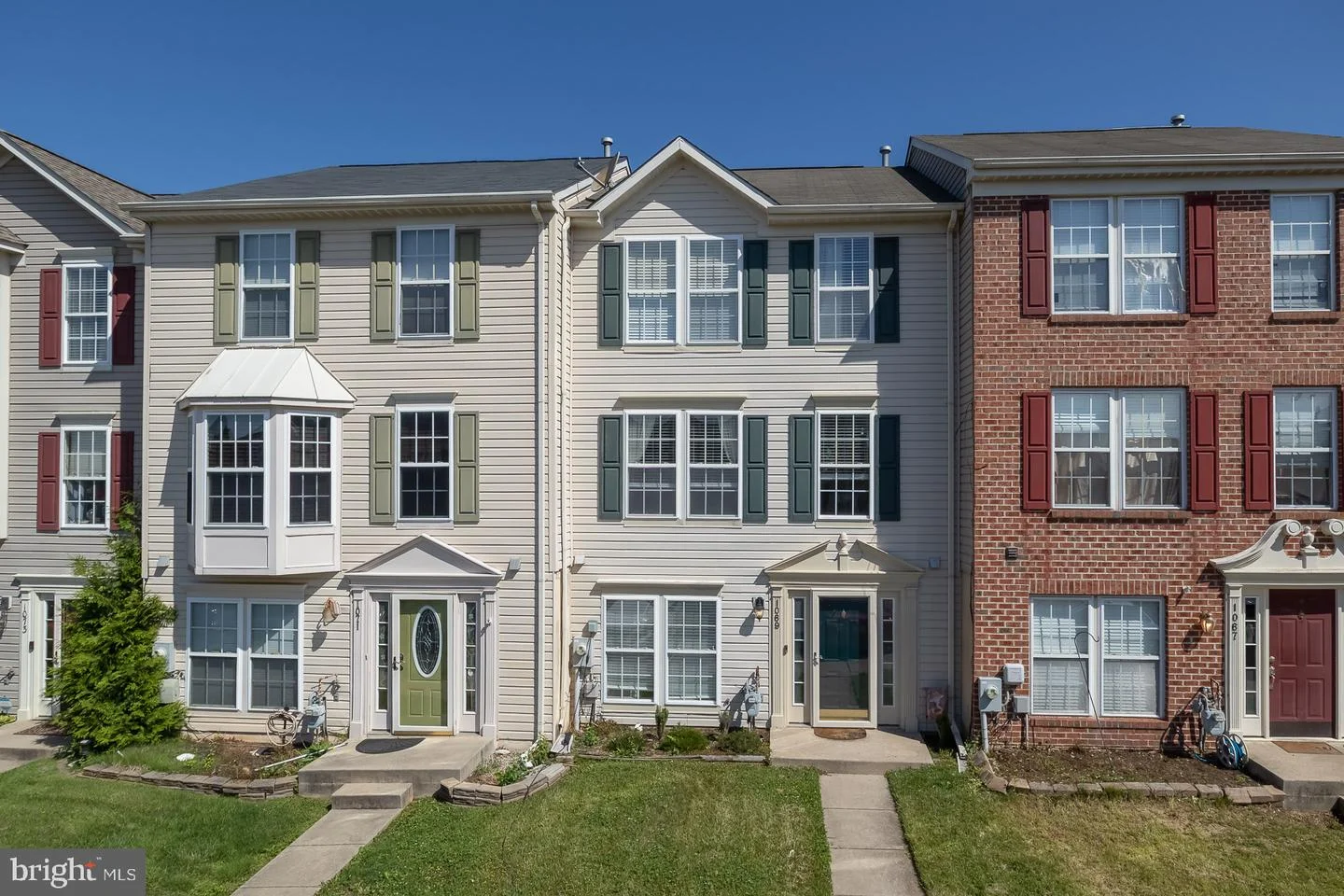 1069 Jeanett Way