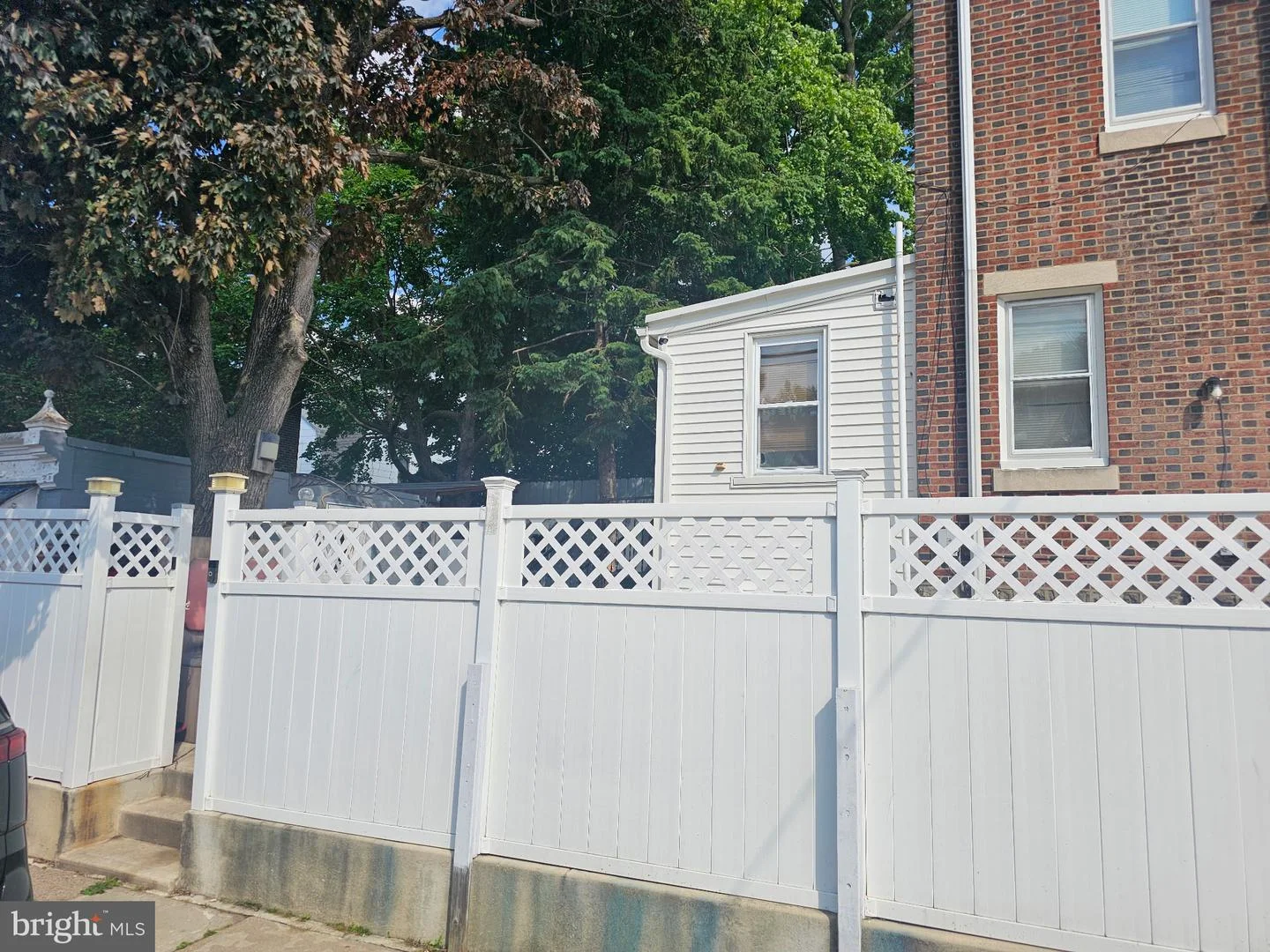 401 Fanshawe Street