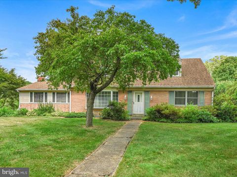 Single Family Residence in Lancaster PA 52 Elm COURT.jpg