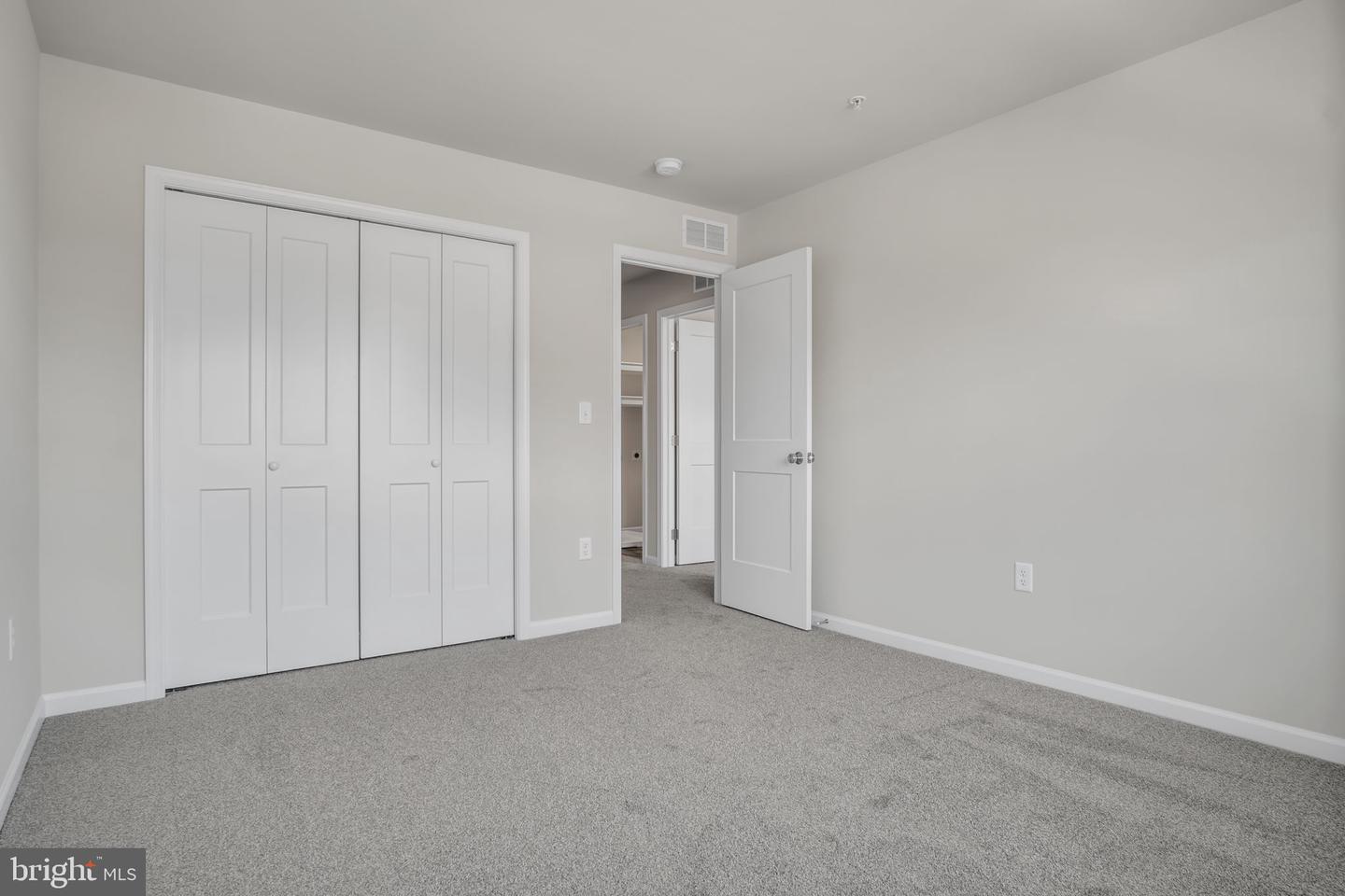 Photo 15 of 22 of 2103 S Autumn Chase Dr #002-01 townhome