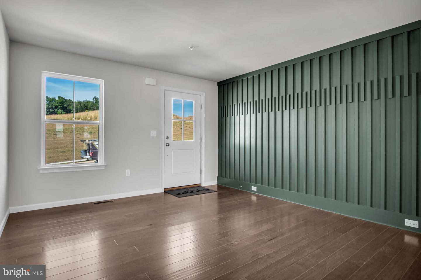 Photo 6 of 22 of 2103 S Autumn Chase Dr #002-01 townhome