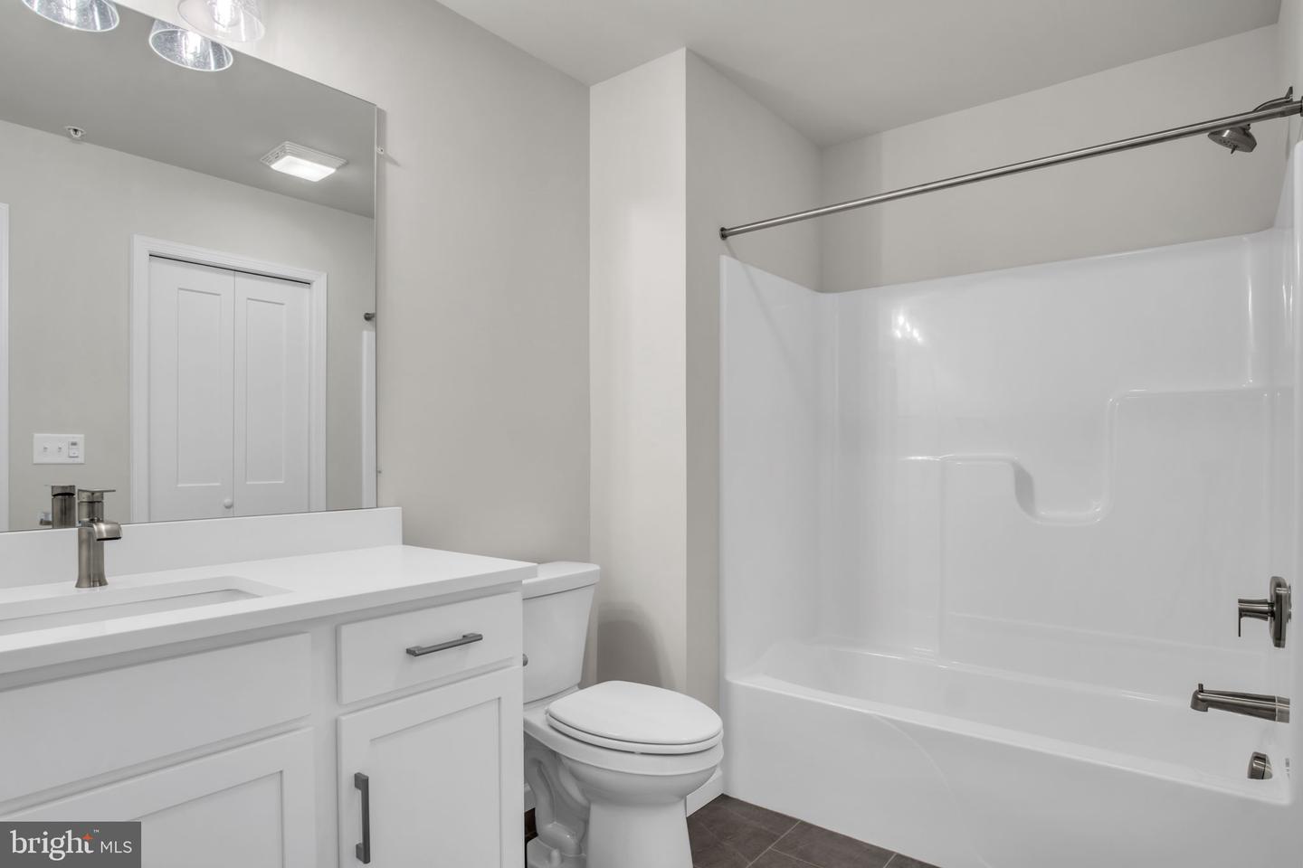 Photo 18 of 22 of 2103 S Autumn Chase Dr #002-01 townhome