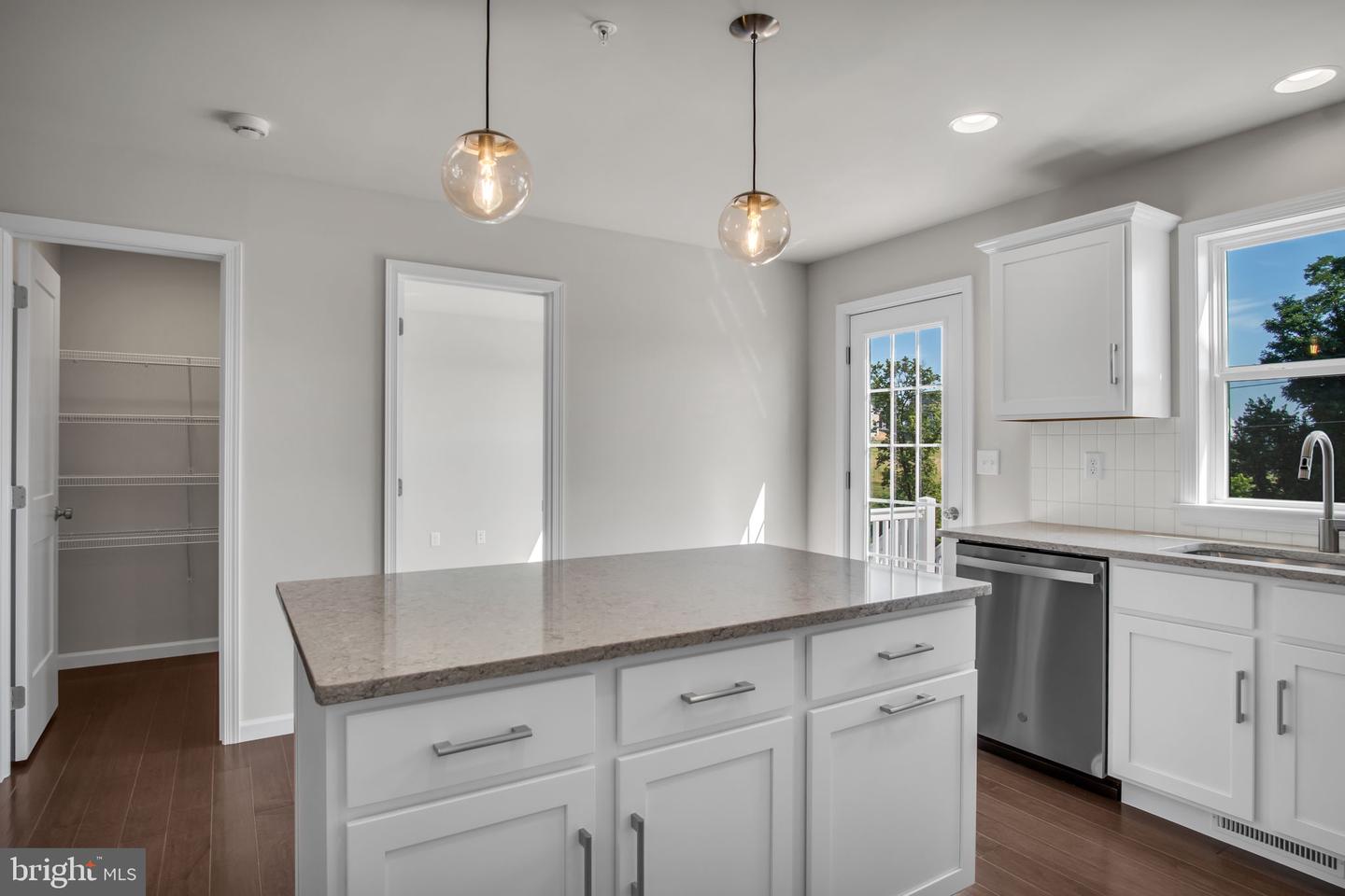 Photo 4 of 22 of 2103 S Autumn Chase Dr #002-01 townhome