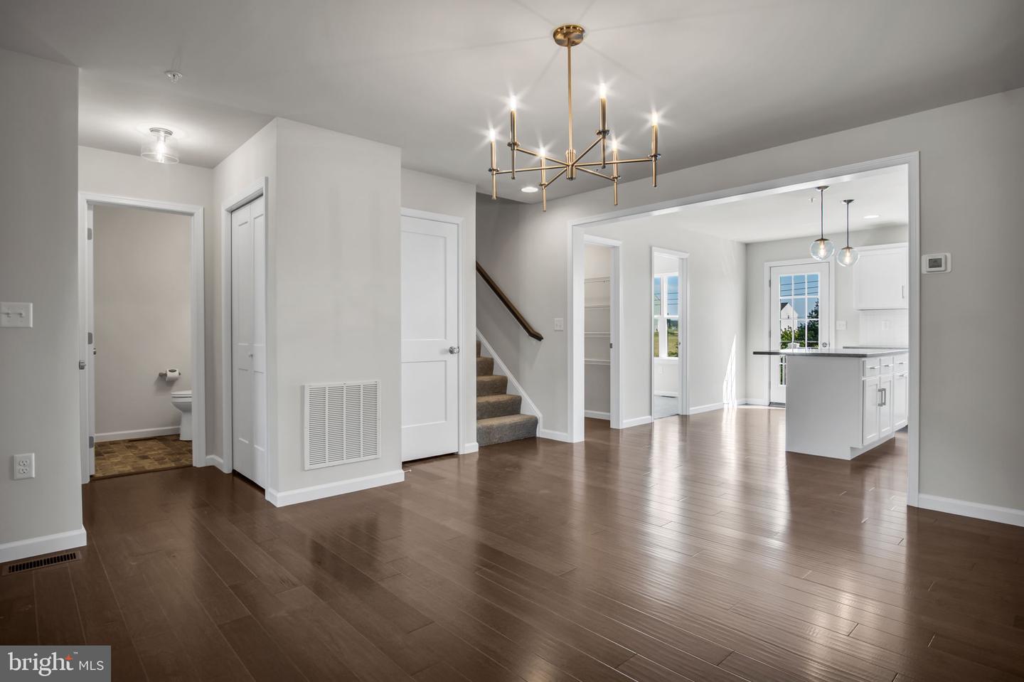 Photo 9 of 22 of 2103 S Autumn Chase Dr #002-01 townhome