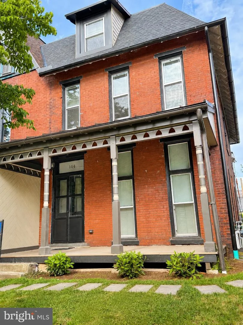 144 Gay Street