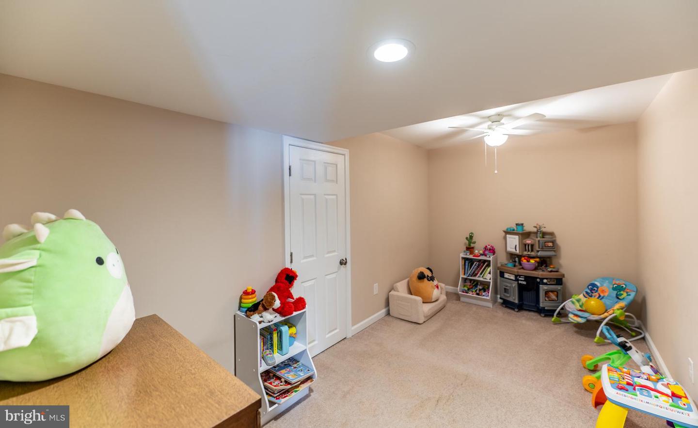 Photo 68 of 82 of 105 Pembrooke Cir house