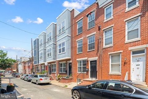 Townhouse in Philadelphia PA 519 Titan STREET 2.jpg