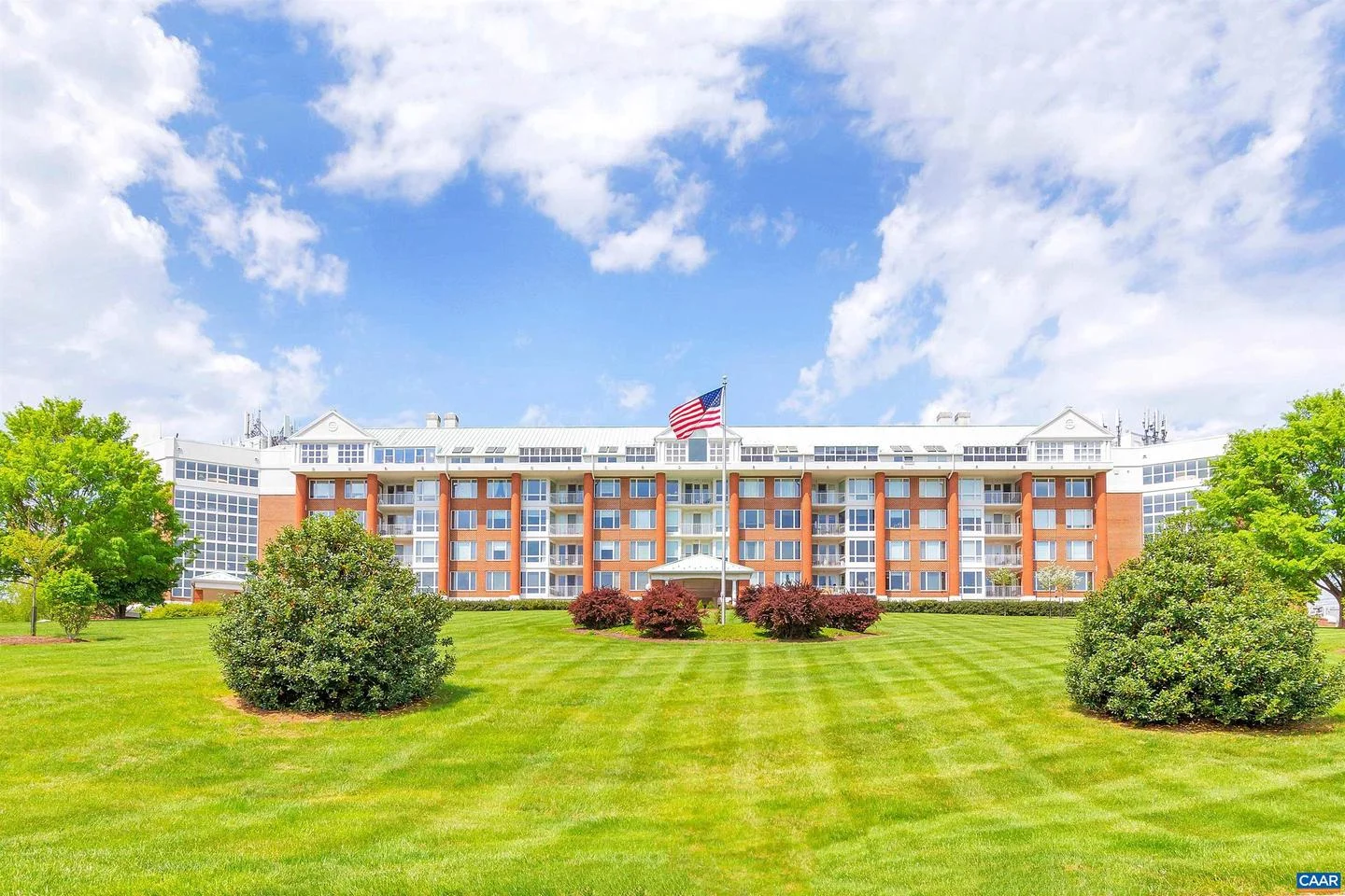 500 Crestwood Dr Dr Unit 1606