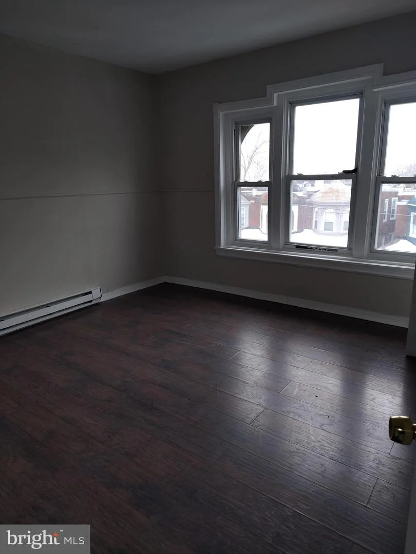 223 W Seymour Street