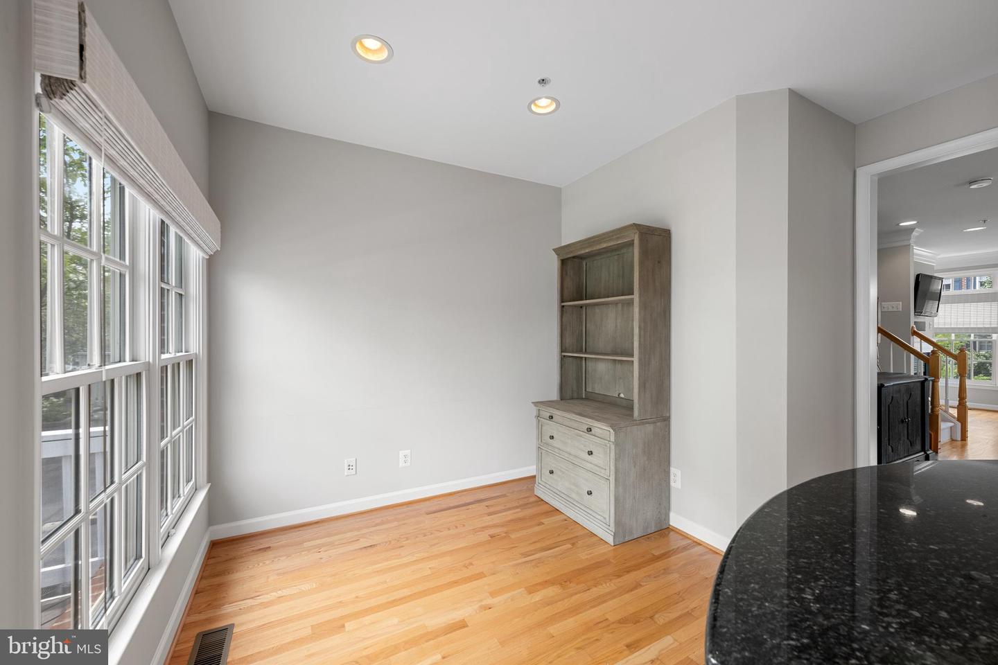 Photo 9 of 23 of 536 Casey Ln townhome